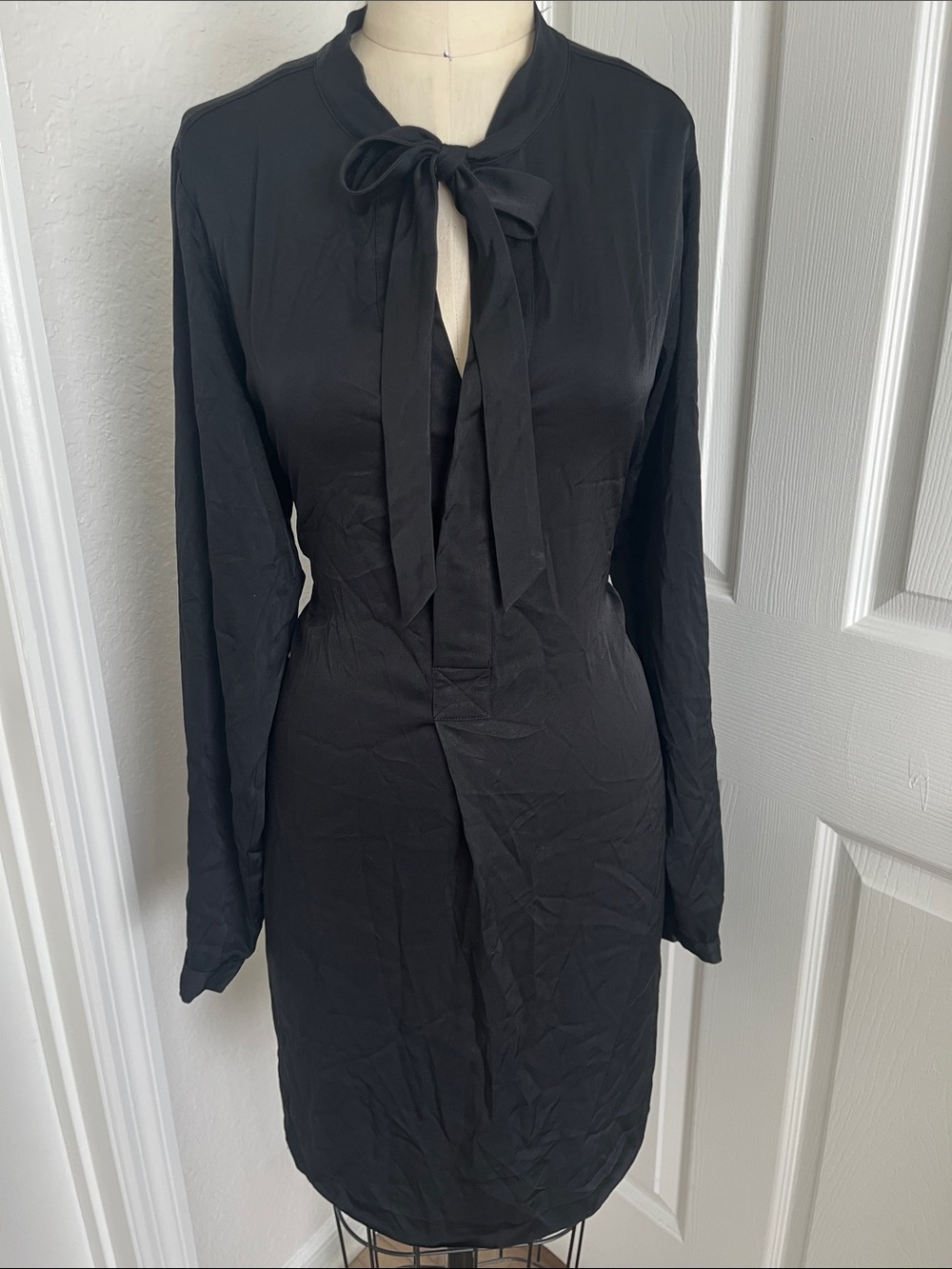 Polo by Ralph Lauren Black Long Sleeve  V-neck Dress tie front flowy witchy